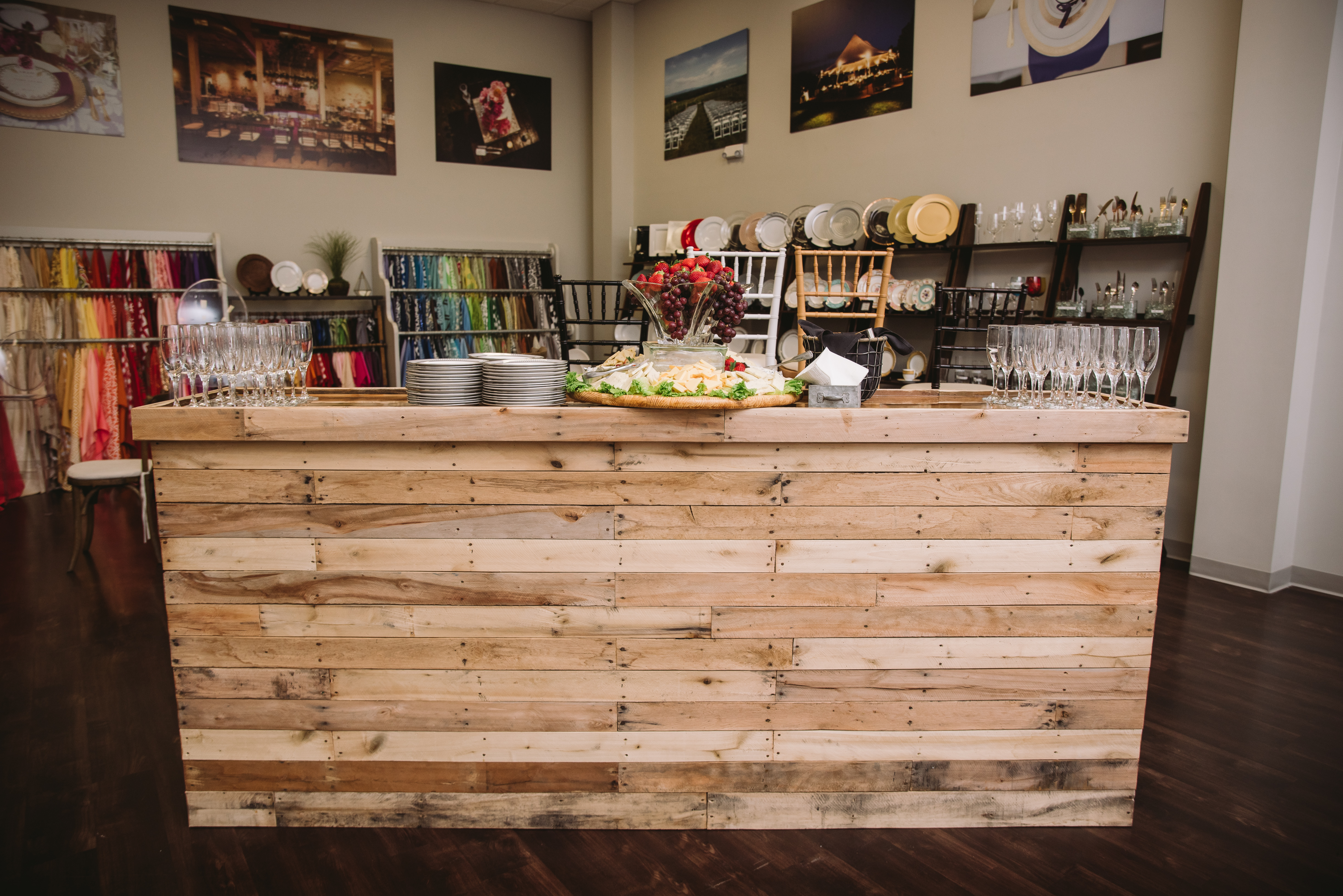 New 8' Rustic Pallet Bar