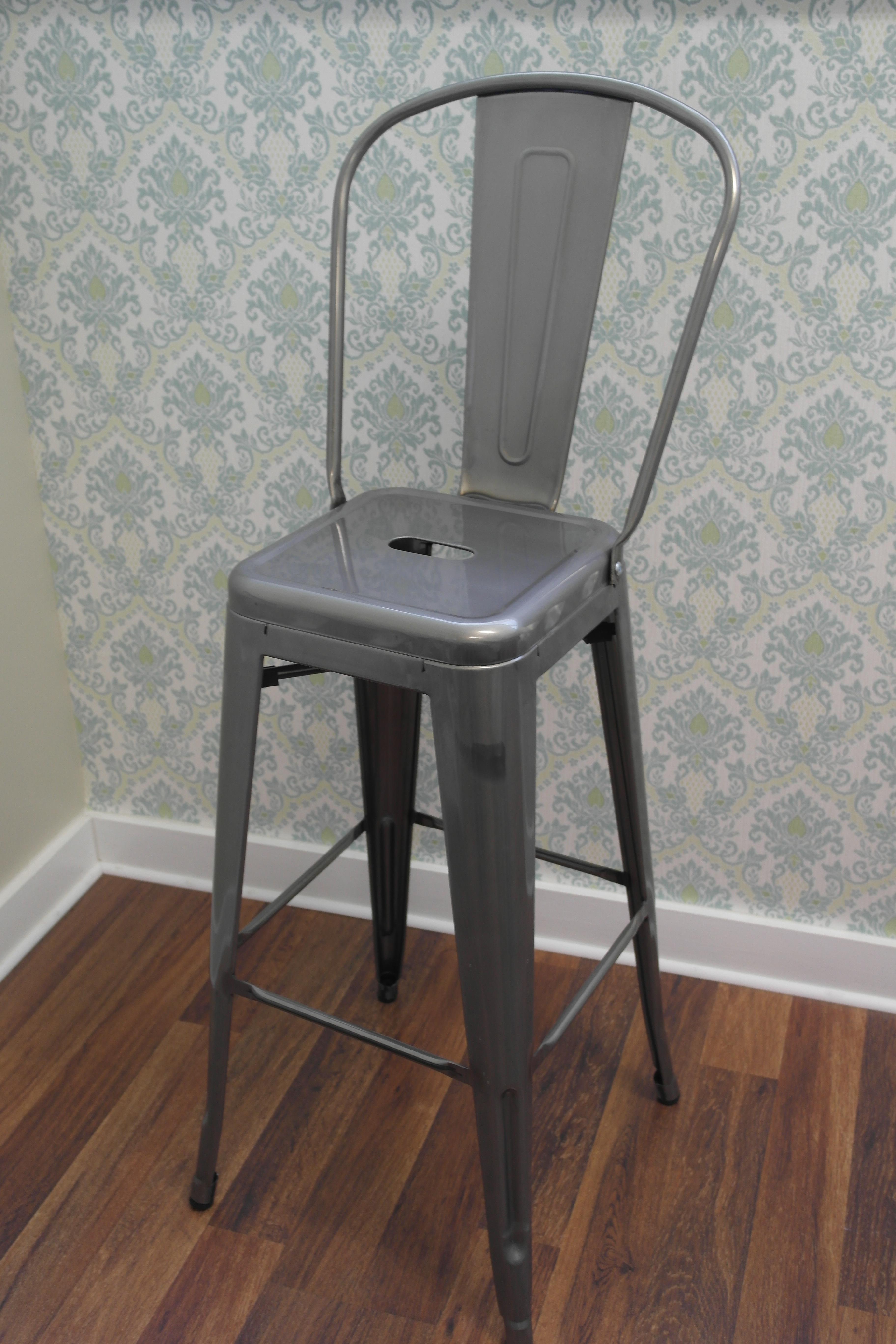 Truman Bar Stool w/Back